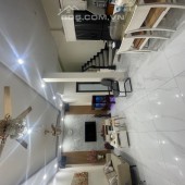 Bán nhà  Bạch Đằng, 3Tầng, ngõ thông rộng, chỉ 20m ra đến mặt phố. DT: 60m2,  8,46 tỷ. (có TL)